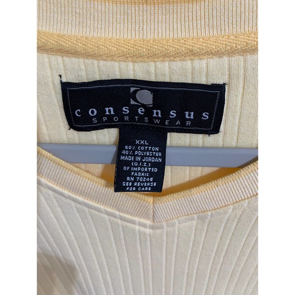 EUC, Consensus Sportswear Men’s Sz XXL Short Sleeve V-Neck Yellow Polo - Picture 9 of 9